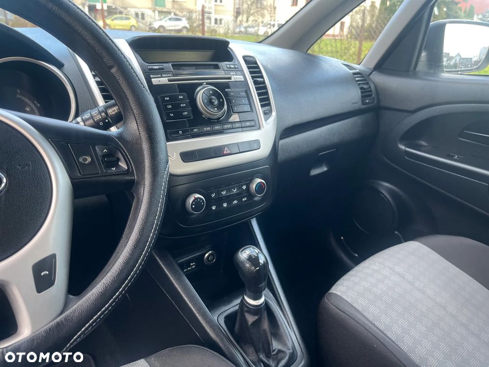 Kia Venga - 16