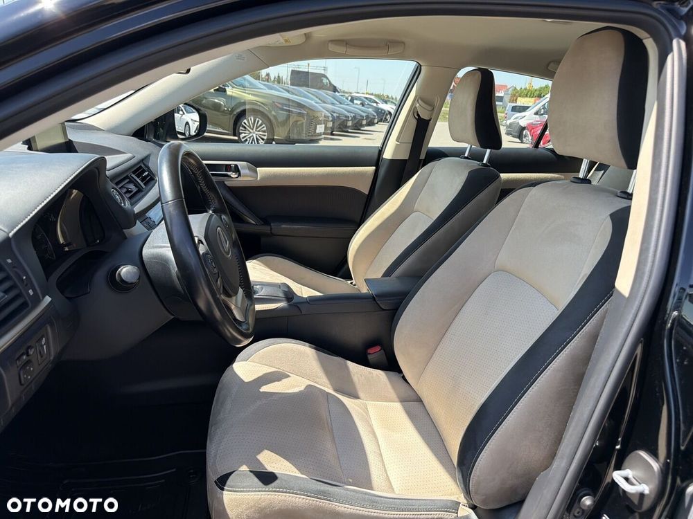 Lexus CT 200h Elegance EU6 - 15