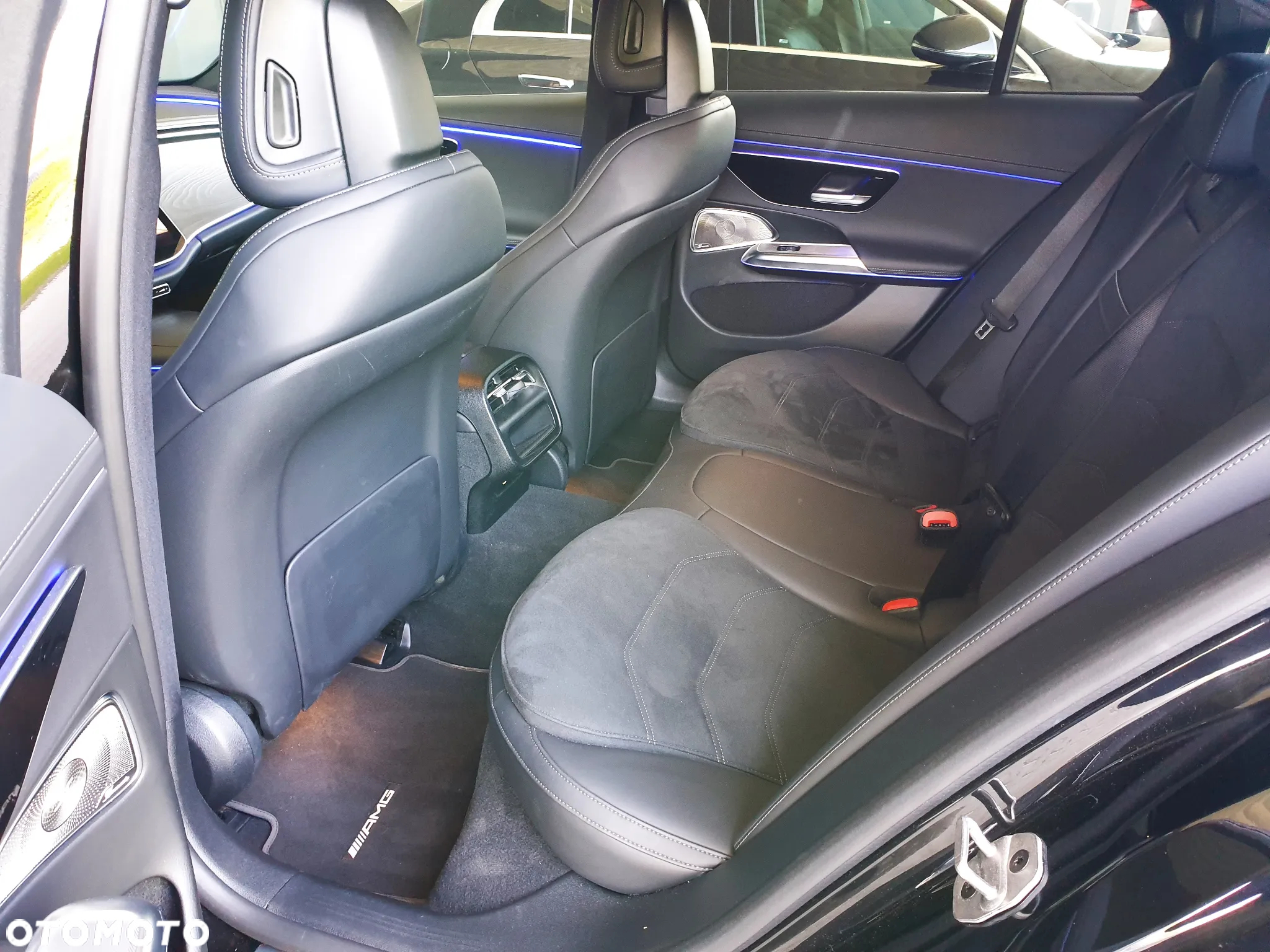 Mercedes-Benz Klasa E 220 d 4-Matic AMG - 12