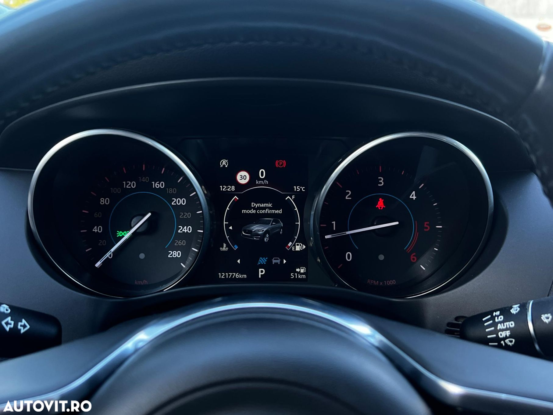 Jaguar F-Pace 20d AWD R-Sport - 21