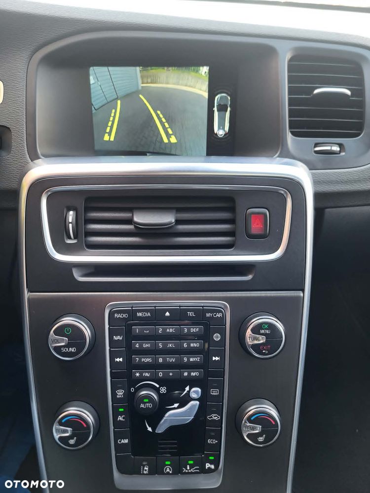 Volvo V60 D4 Drive-E Summum - 10