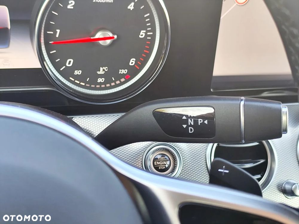 Mercedes-Benz Klasa E 220 d Business Edition - 26