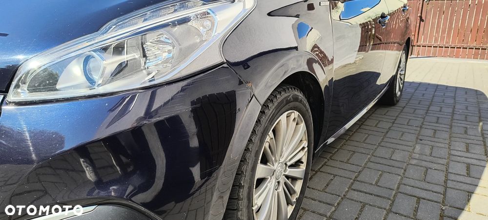 Peugeot 208 1.2 PureTech Style - 11