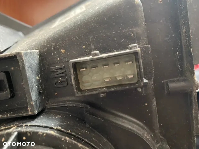 REFLEKTOR LAMPA LEWA PRZÓD 93175364 OPEL MERIVA A - 6