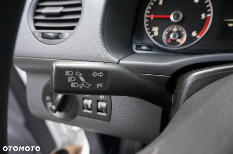 Volkswagen CADDY L1 1.6 TDI 102KM Boczne drzwi przesuwne, Tylne drzwi skrzydłowe, Homologacja cięż. VAT1, Duża ładowność 741kg, na resorach! (nie sprężyny!)  Hak 1500kg Opony Zimowe - 17