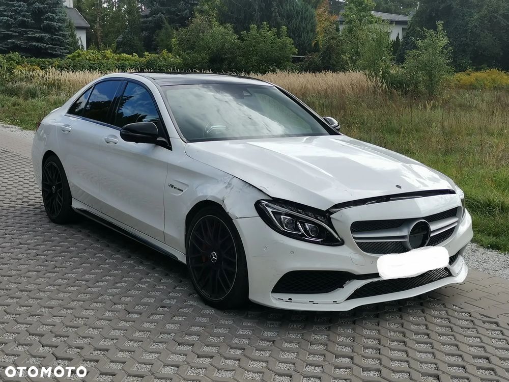 Mercedes-Benz C-Class 2018 photo 2