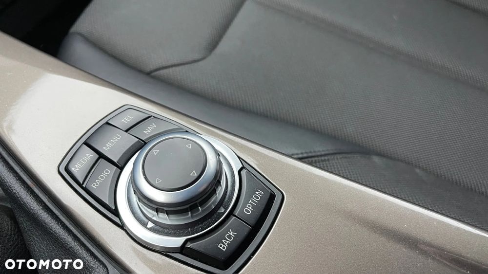 BMW Seria 3 - 32