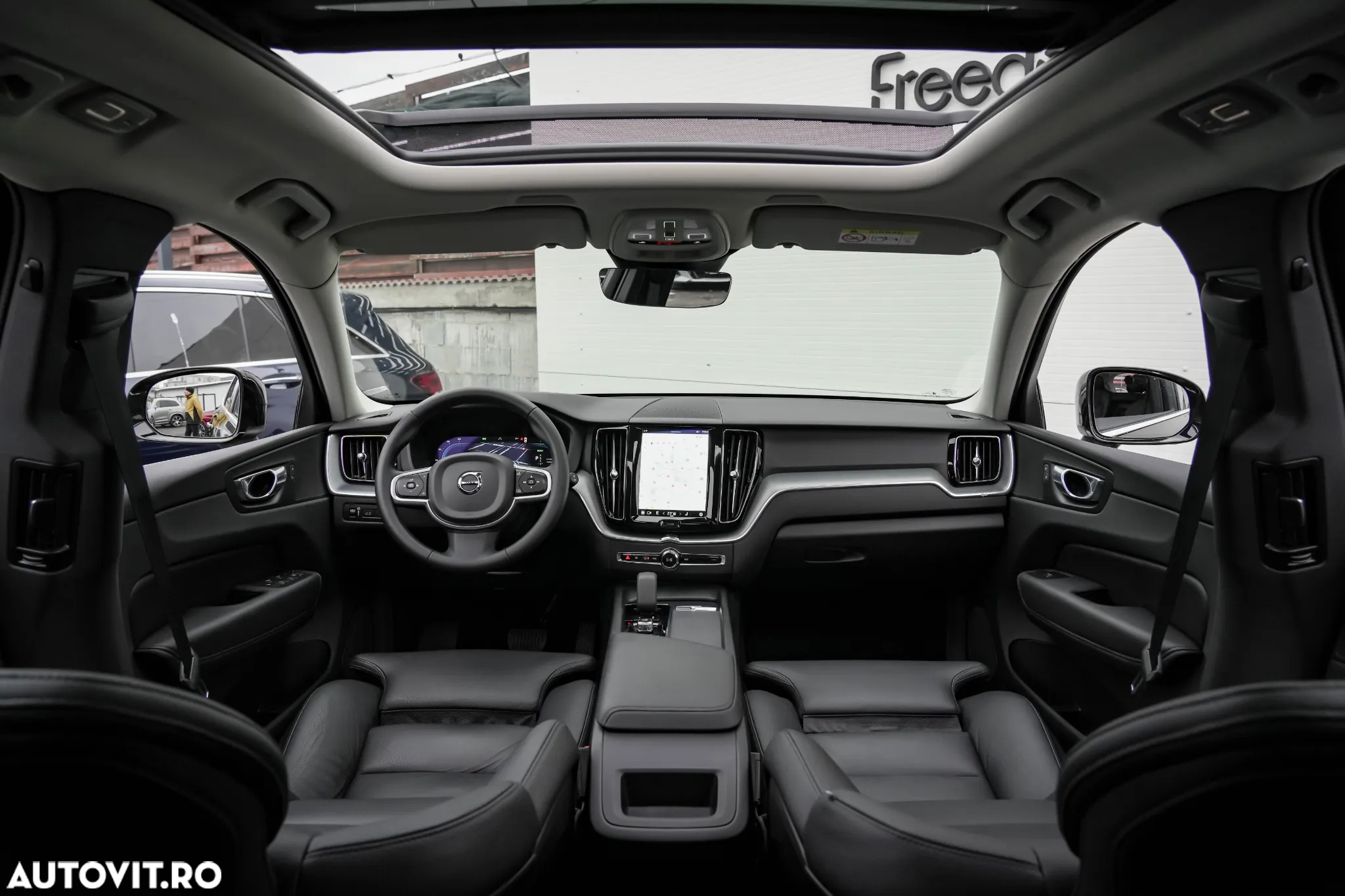 Volvo XC 60 T6 AWD Plug-in Hybrid Plus Bright - 8