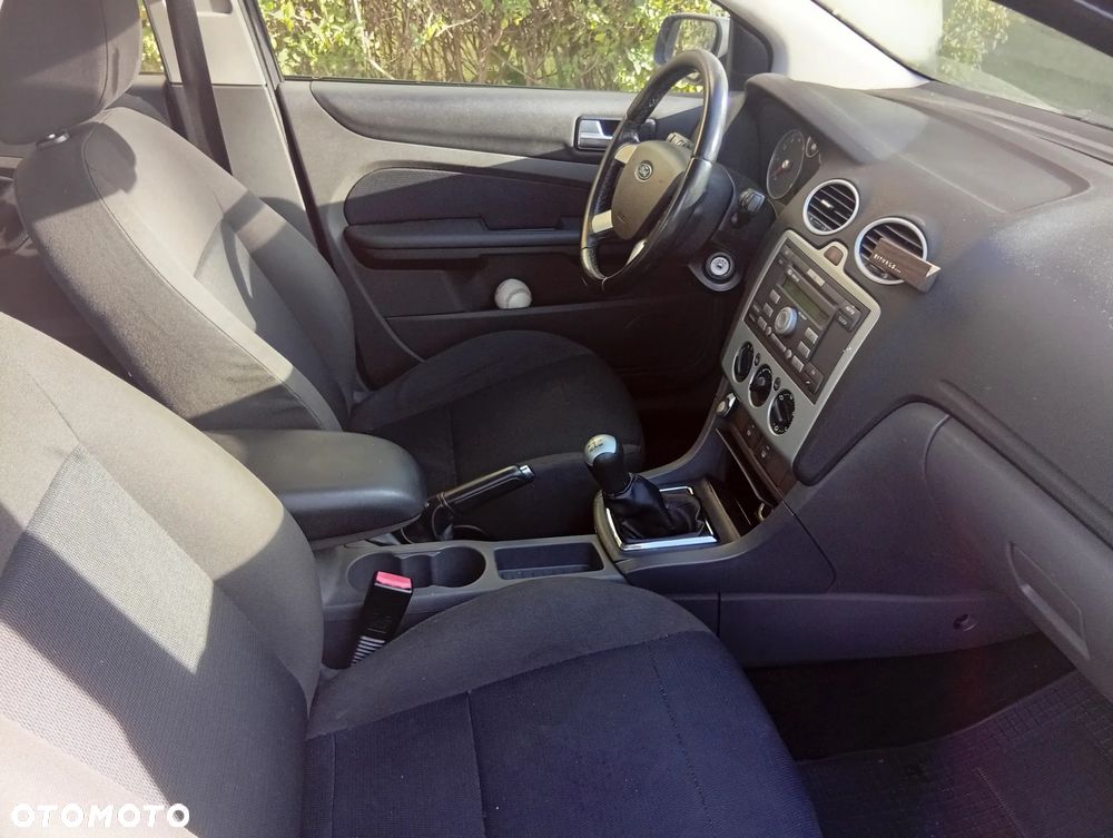 Ford Focus 2.0 Trend - 9