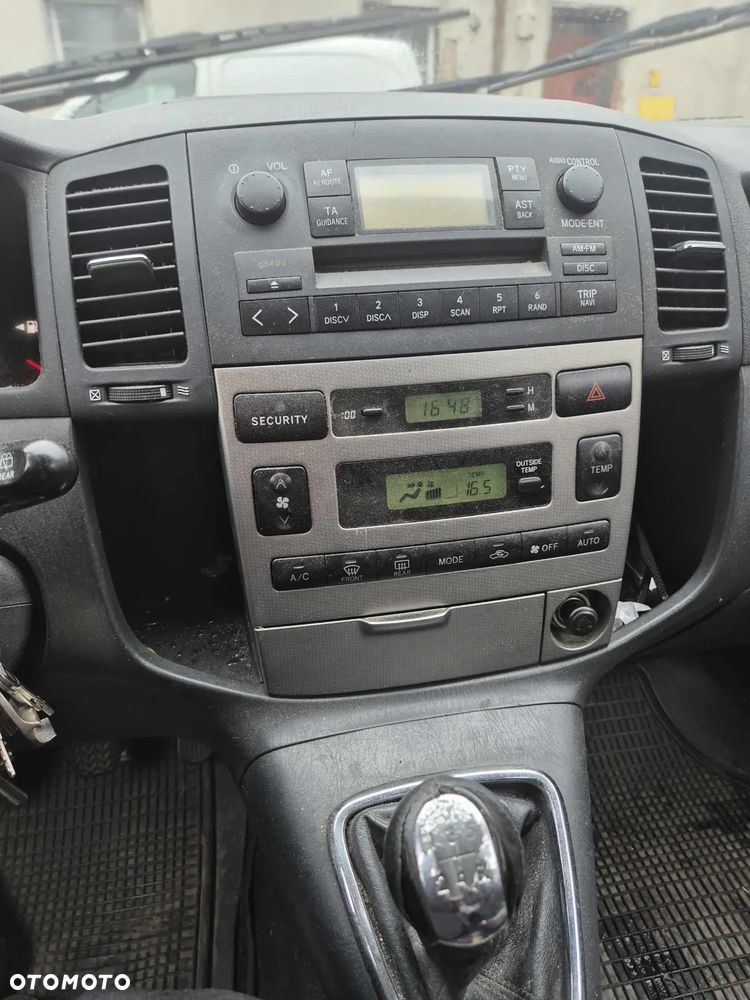 Toyota Corolla Verso 1.6 Terra - 4