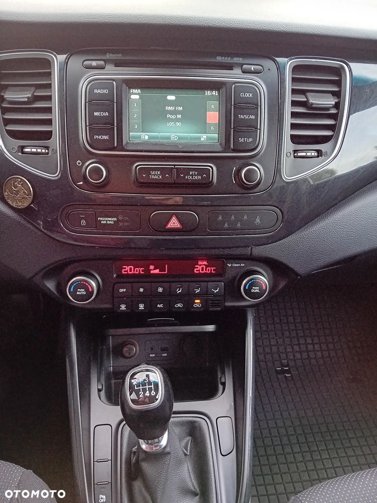 Kia Carens 1.6 GDI L 7os - 21