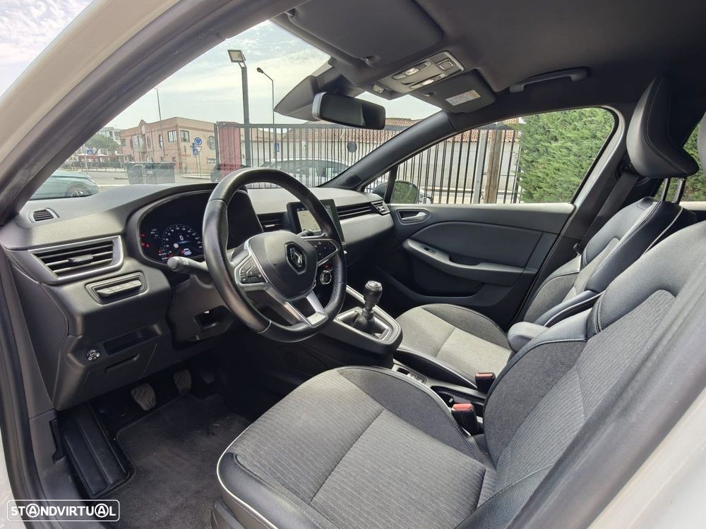 Renault Clio - 16