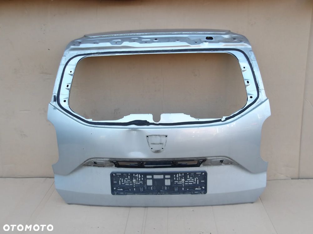 KLAPA BAGAZNIKA DACIA DUSTER II - 2