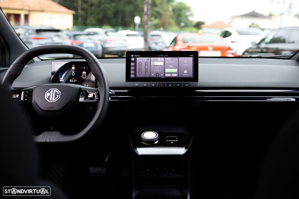 MG MG4 51 kWh Standard - 11
