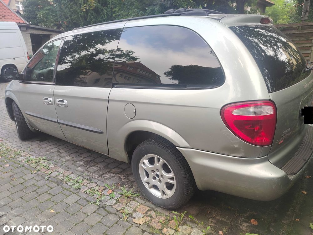 Dodge Grand Caravan - 3