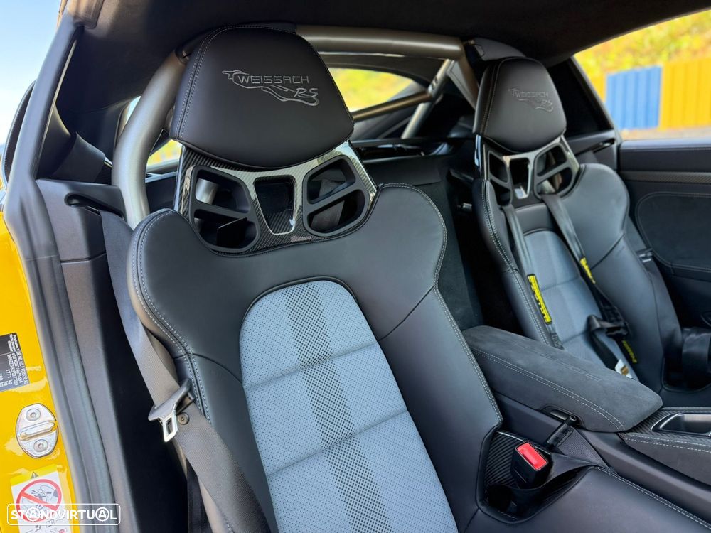Porsche 718 Cayman GT4 RS - 45