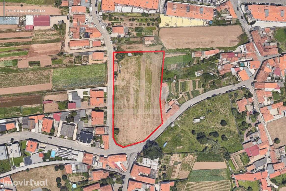 Terreno Loteado com 6.900 m² - Grande imagem: 2/9