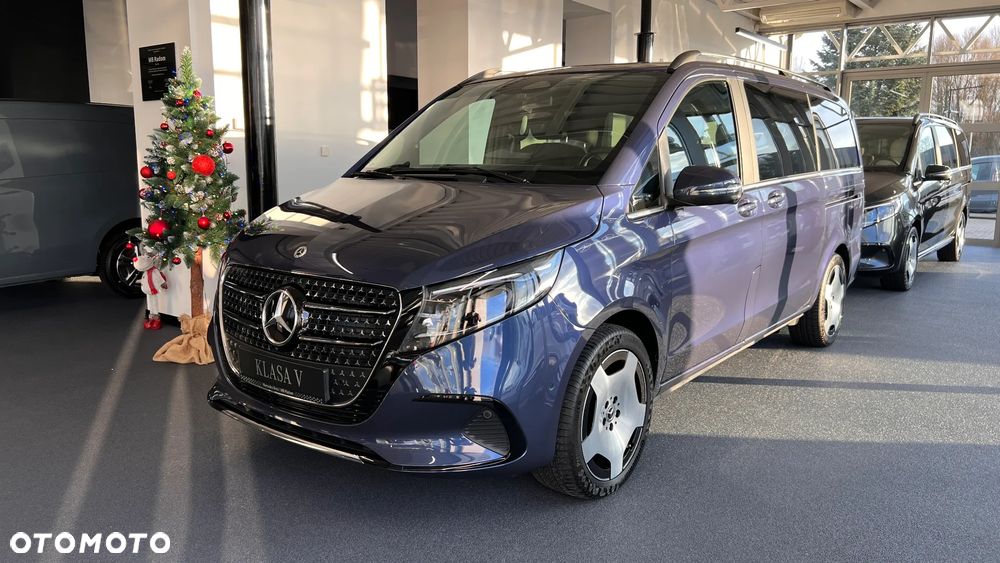 Mercedes-Benz Klasa V - 1