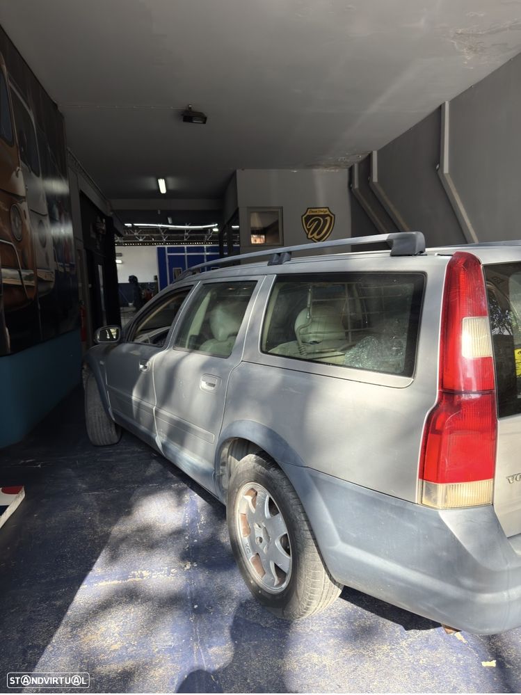 Volvo XC 70 - 4
