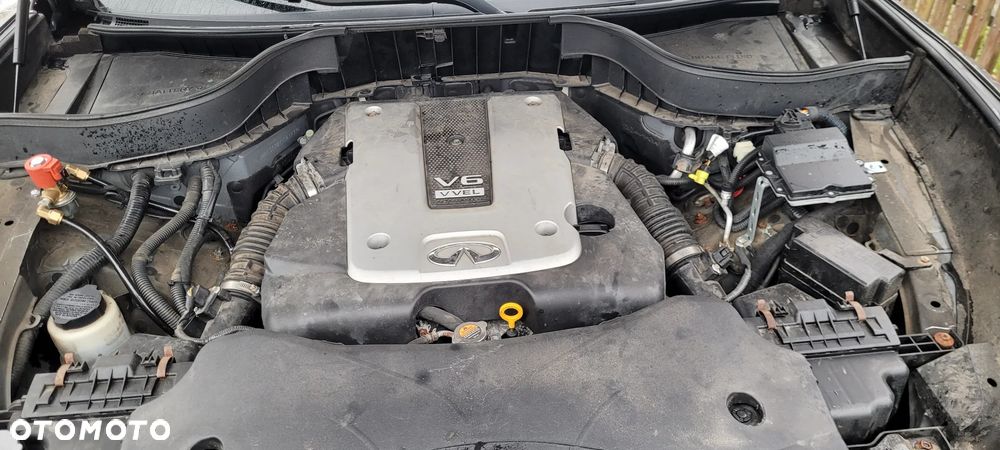 Infiniti QX70 3.7 S Premium - 19