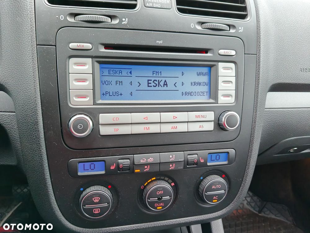 Volkswagen Jetta 1.9 TDI Comfortline - 22