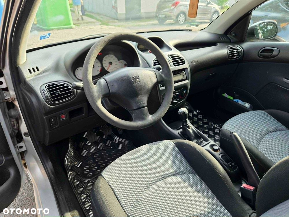 Peugeot 206 - 2