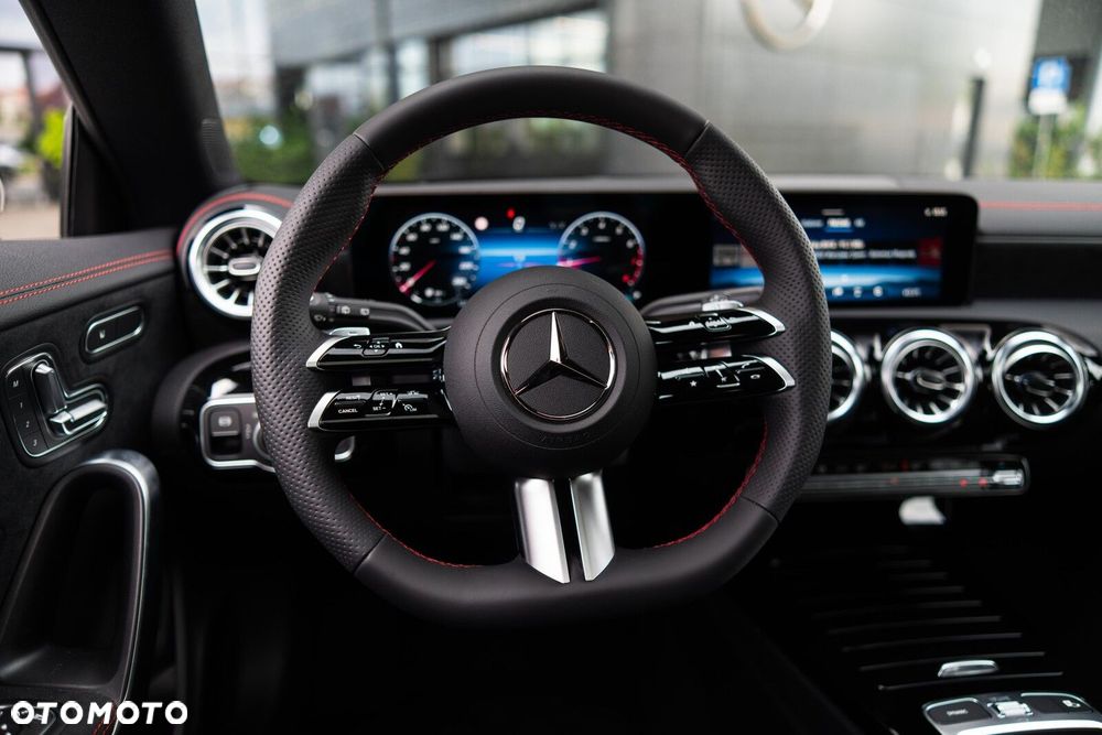 Mercedes-Benz CLA - 20