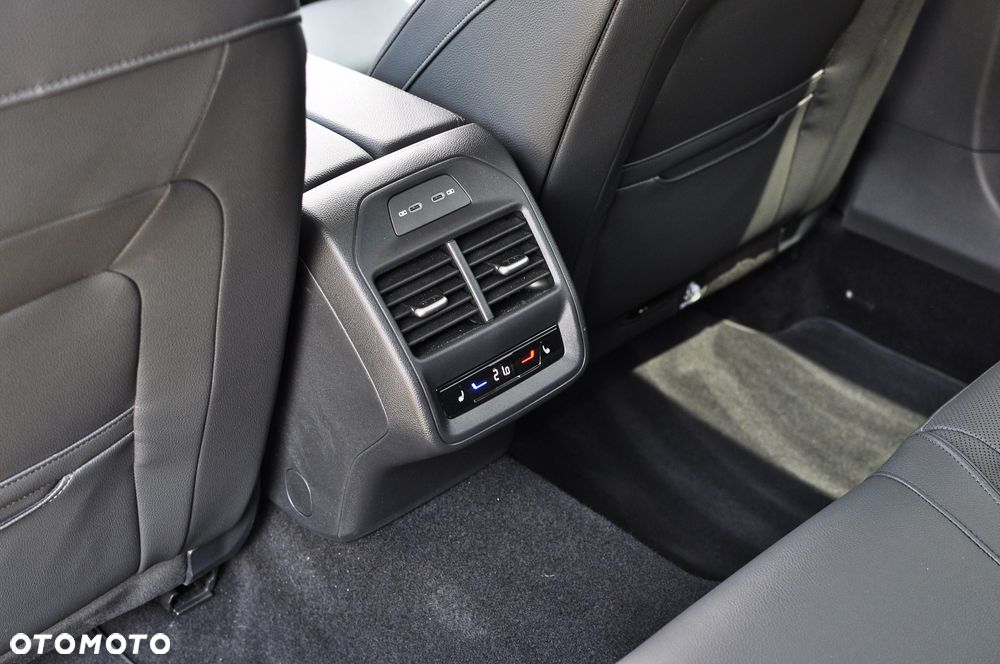 Skoda Superb 2.0 TDI SCR 4x4 L&K DSG - 21