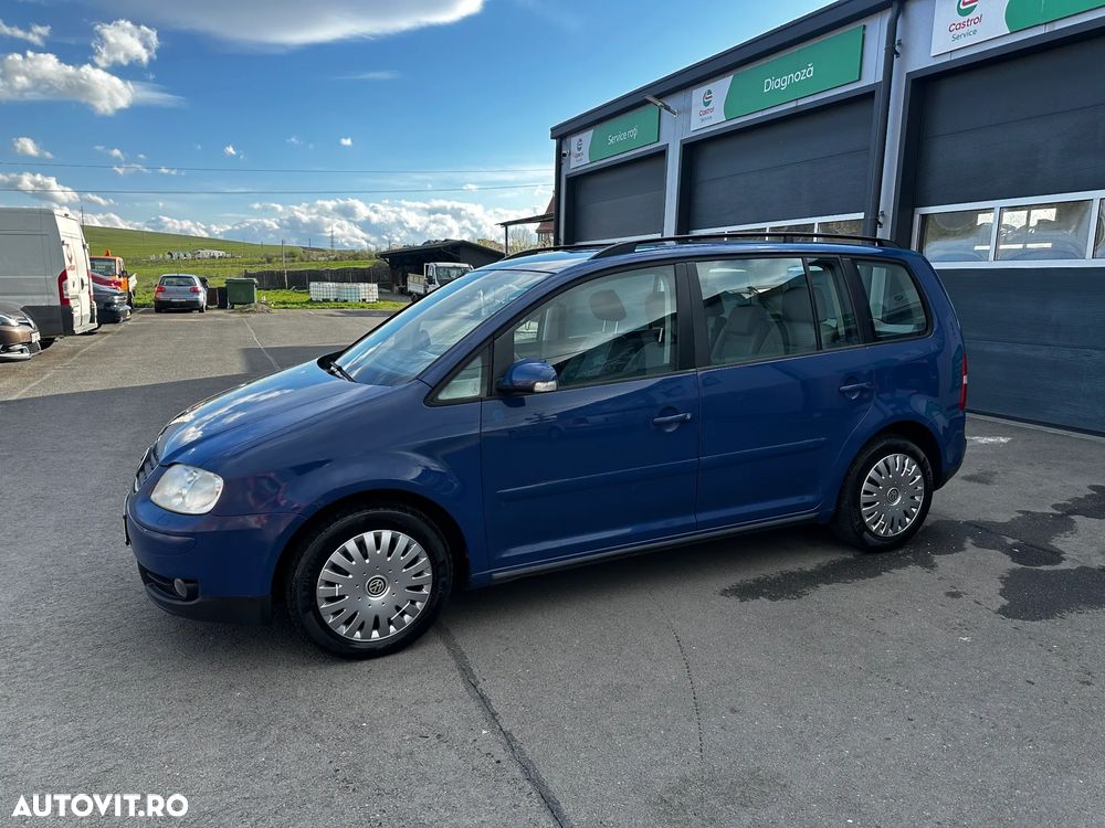 Volkswagen Touran 1.9TDI Conceptline - 8