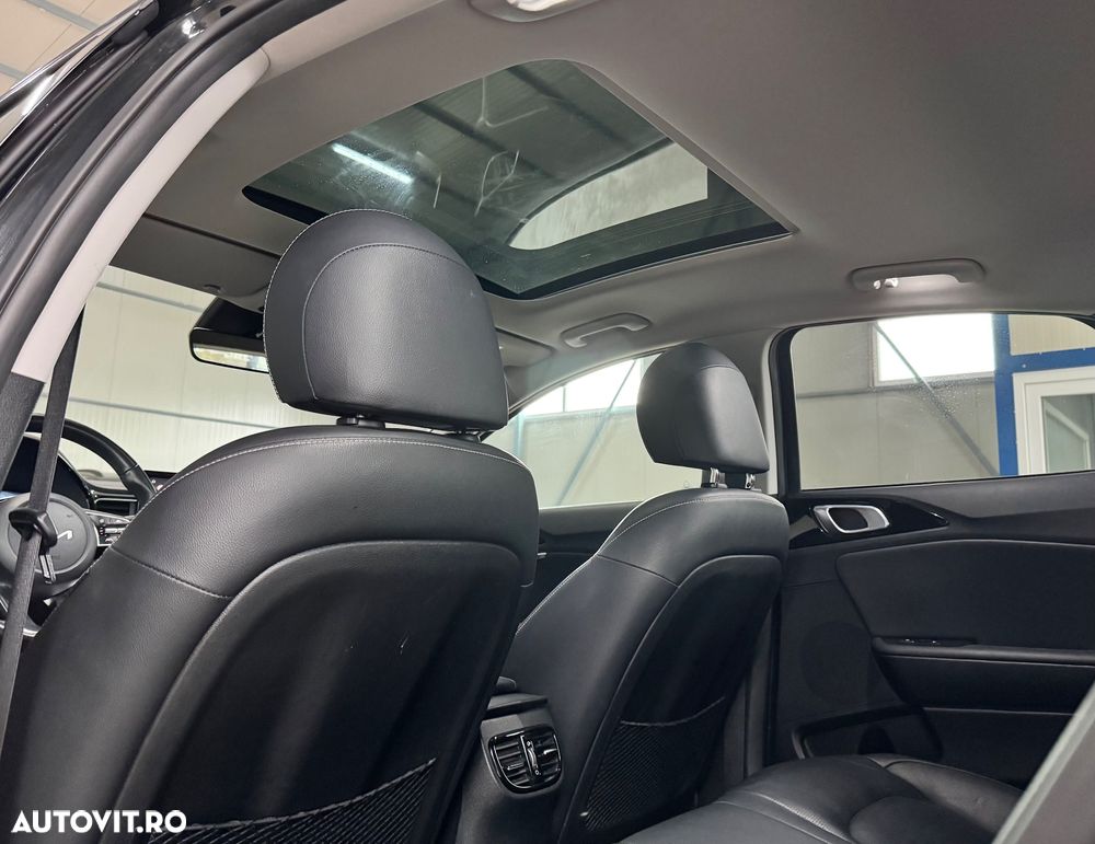 Kia XCeed 1.5 T-GDI OPF DCT7 PLATINUM EDITION - 19