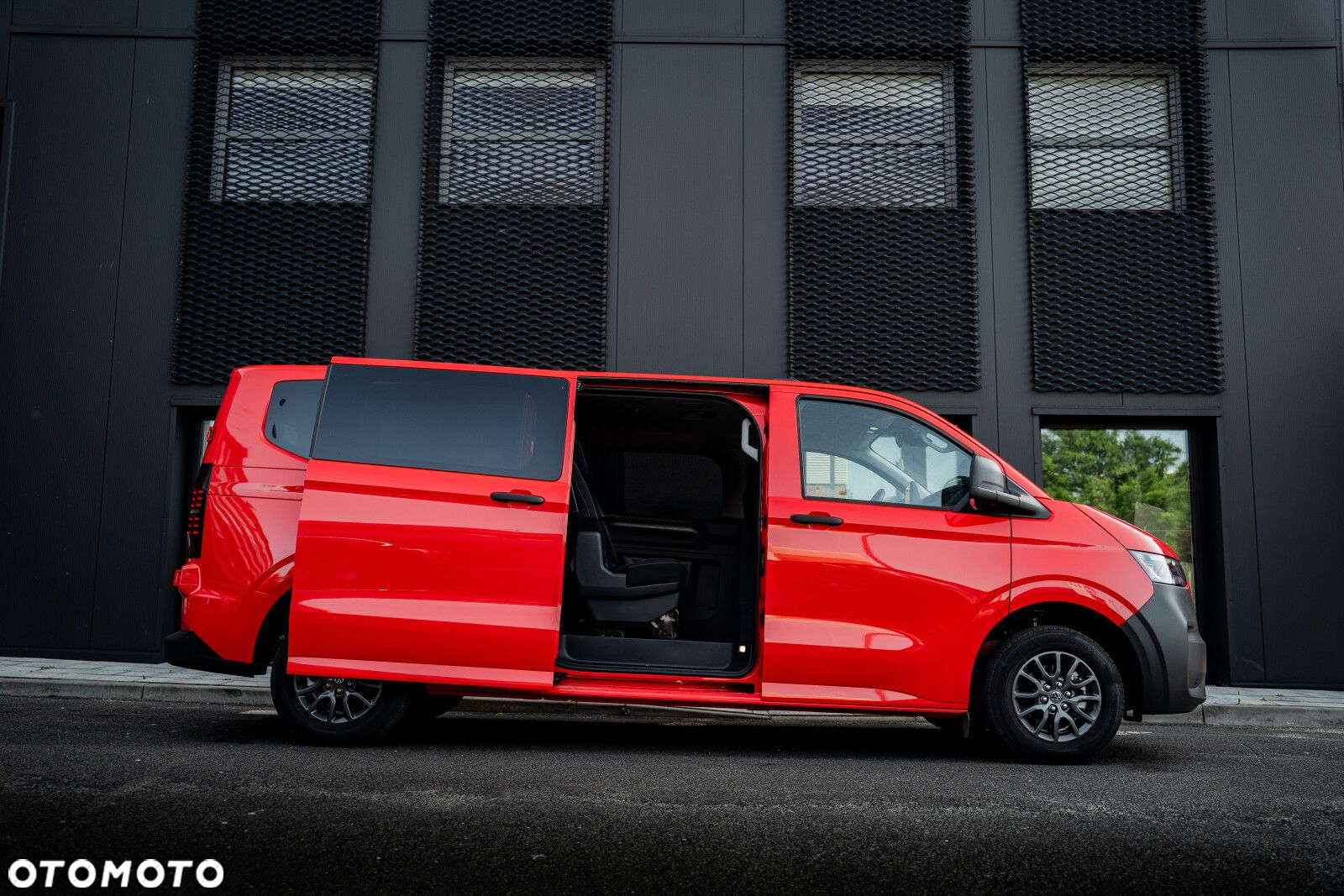 Volkswagen Caravelle - 15
