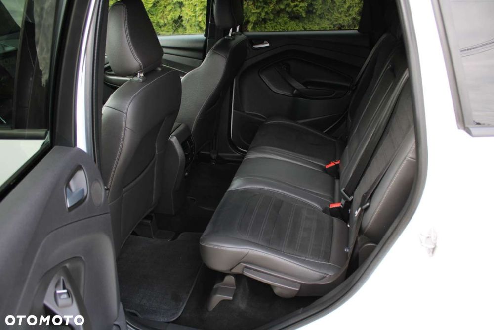 Ford Kuga 2.0 TDCi AWD ST-Line - 7