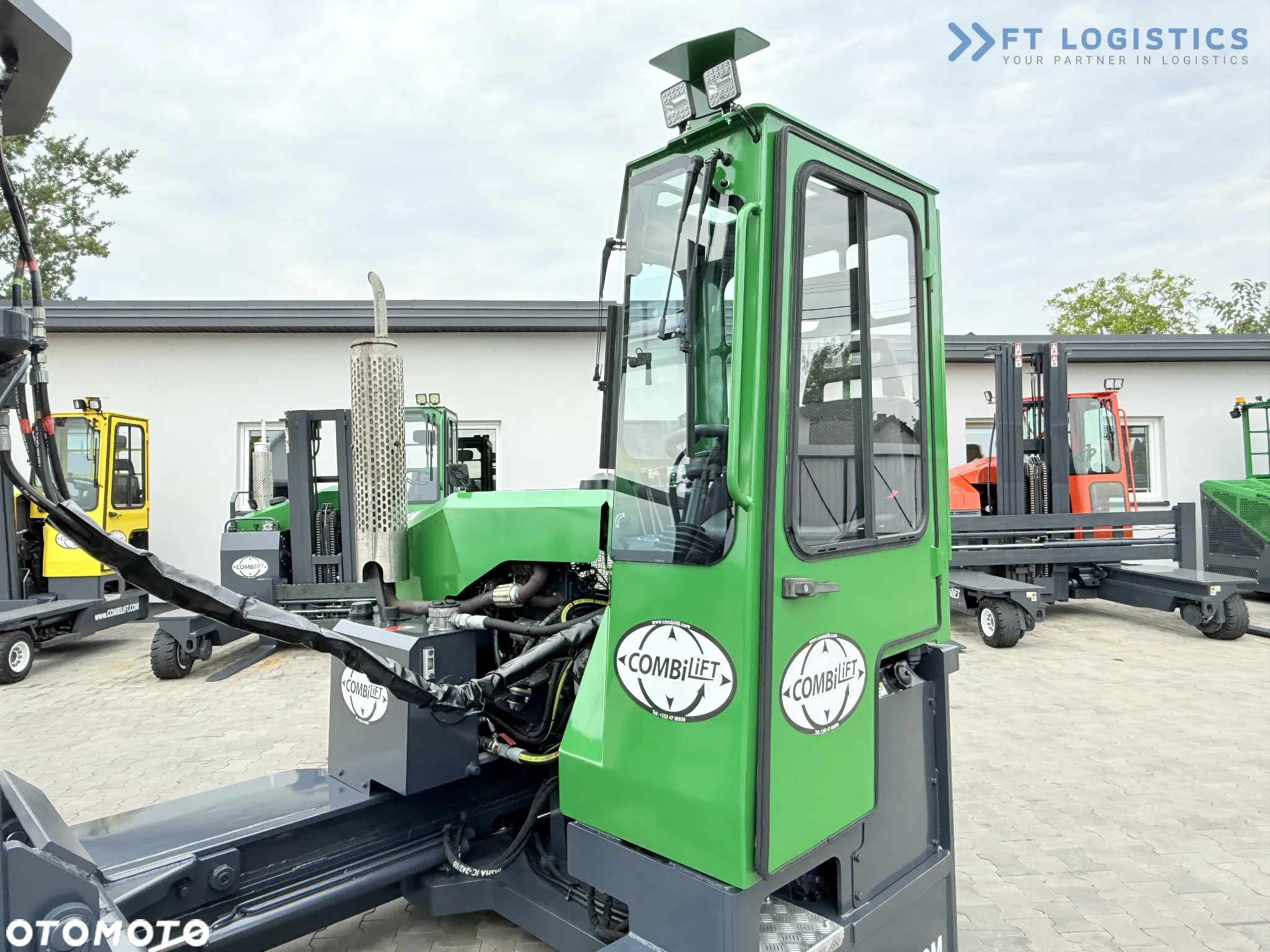 Combilift C3000 / DIESEL / DUPLEX - 4000MM / SZEROKI POZYCJONER WIDEŁ 2700MM / PEŁNA OGRZEWANA KABINA / JEDYNIE 6905H/ STAN - JAK NOWY! - 29