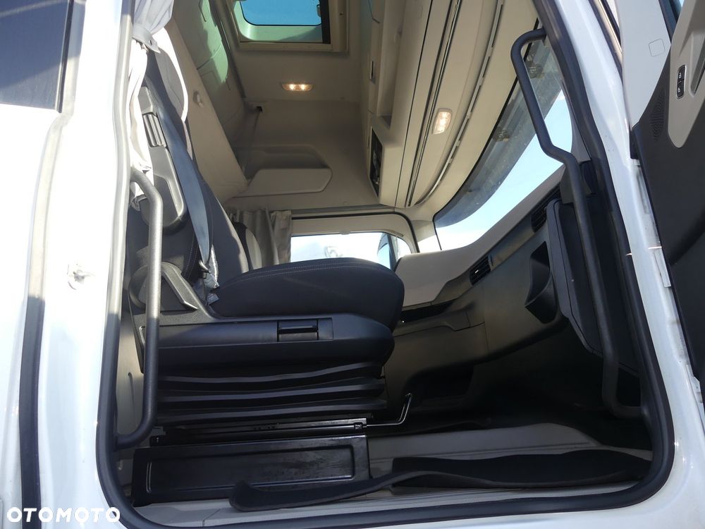 Ford F-MAX 500 - 9