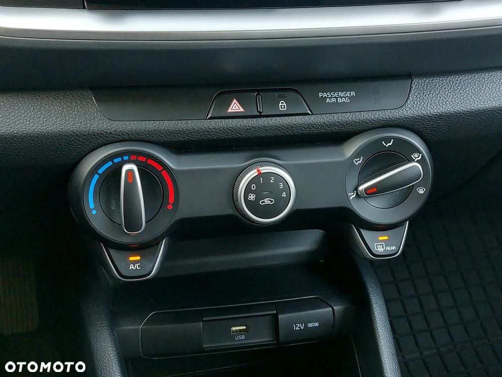 Kia Stonic 1.2 M - 12
