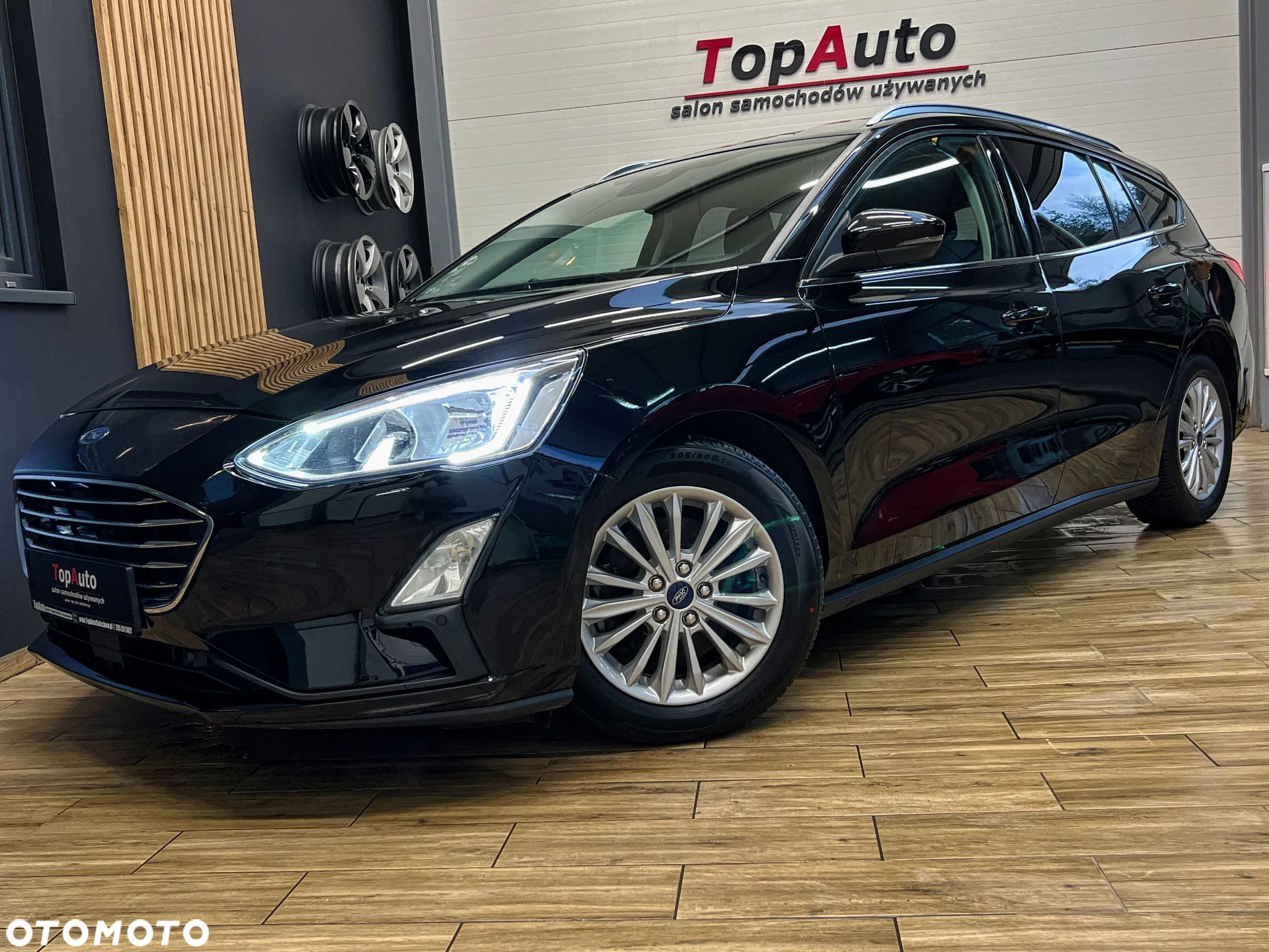 Ford Focus Turnier 1.5 EcoBlue Start-Stopp-System TITANIUM - 1