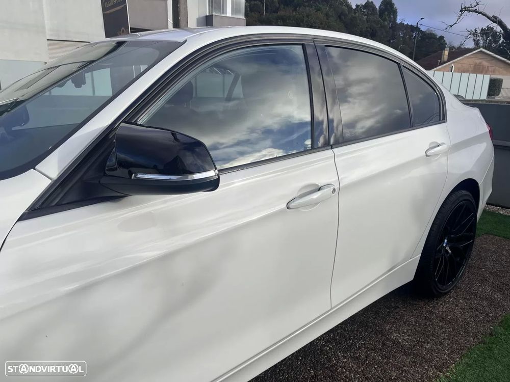 BMW 316 d Line Sport - 17