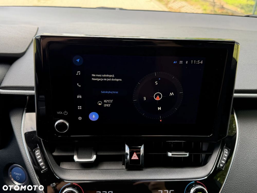 Toyota Corolla 2.0 Hybrid Executive - 12