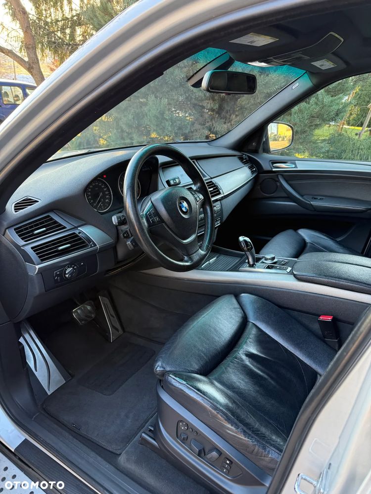 BMW X5 3.0si - 19