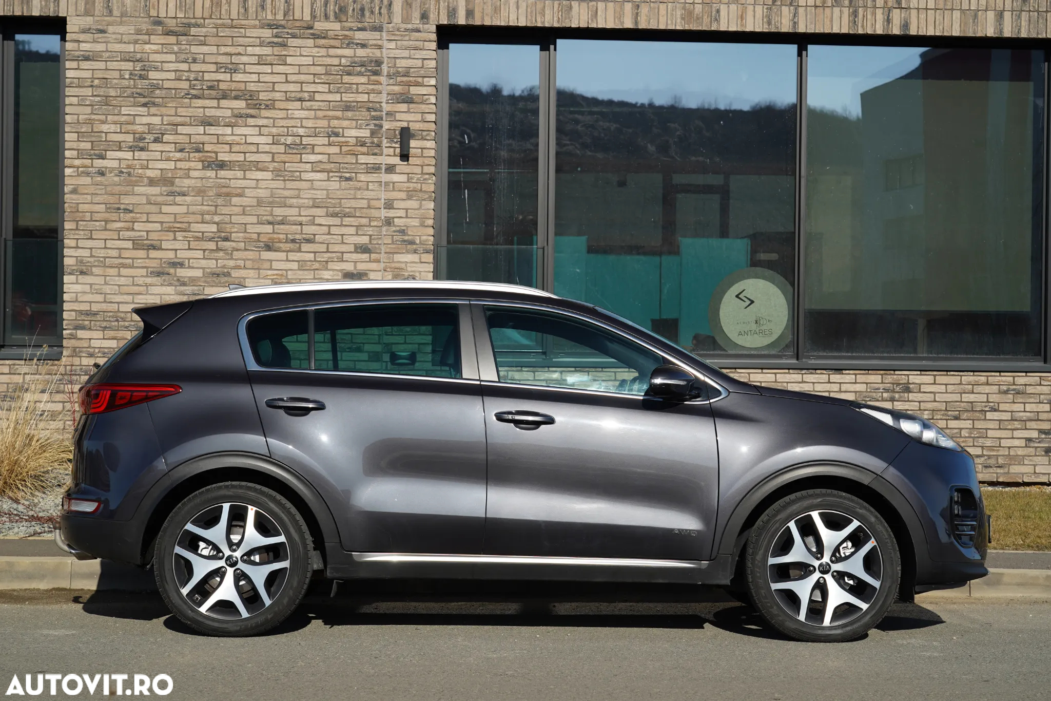 Kia Sportage 2.0 CRDI 4WD Automatik Dream-Team Edition - 20