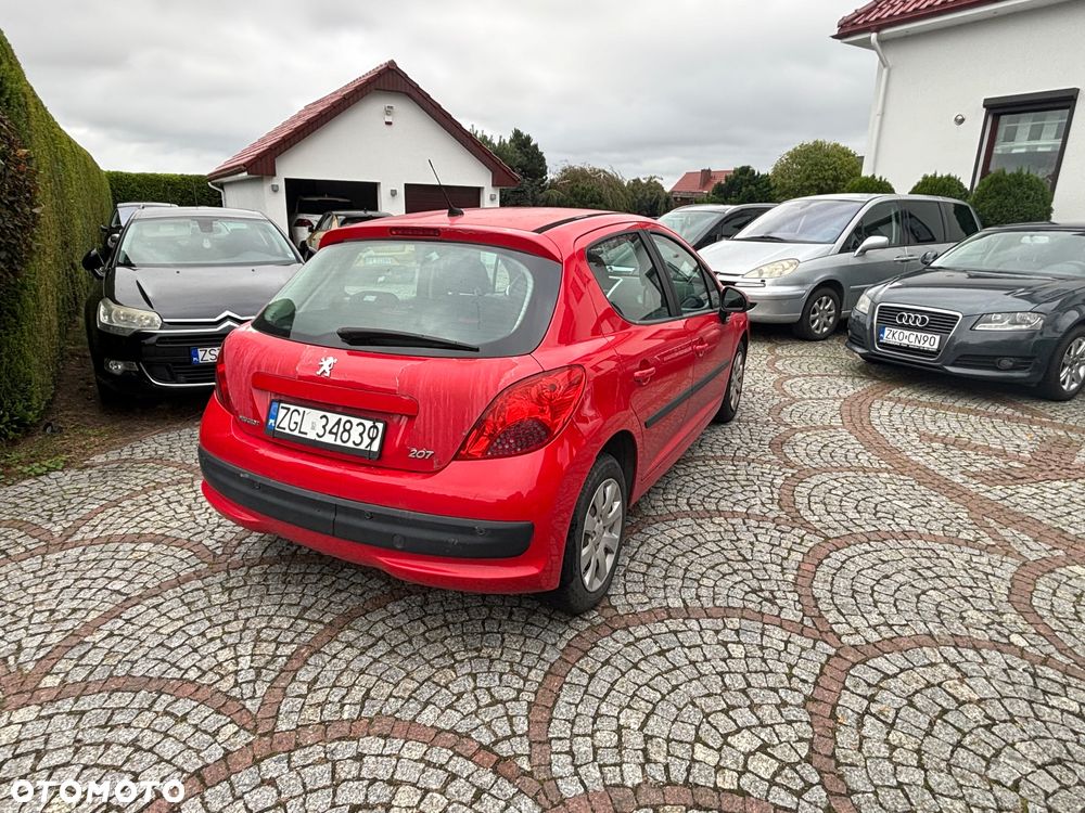 Peugeot 207 1.4 16V Trendy - 3