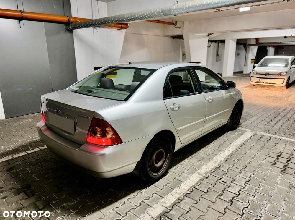 Toyota Corolla 1.6 VVT-i Terra - 2