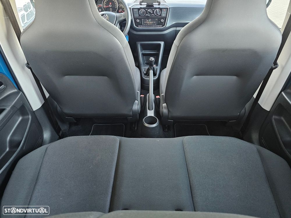 VW Up! 1.0 Move Color - 14