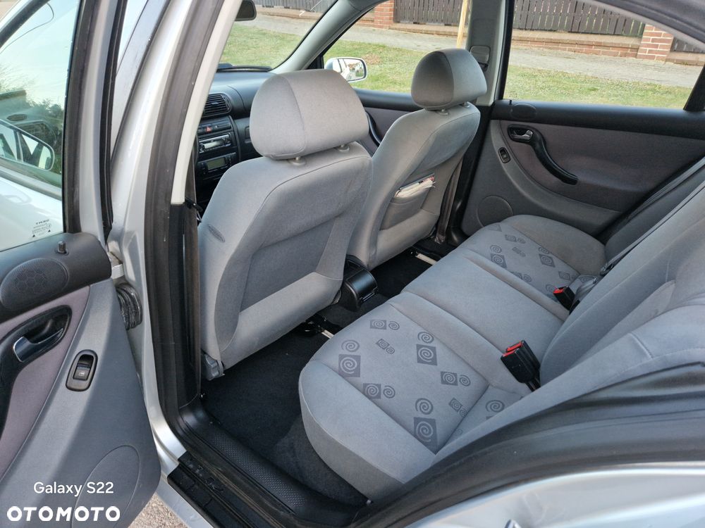 Seat Leon 1.6 Signo - 8