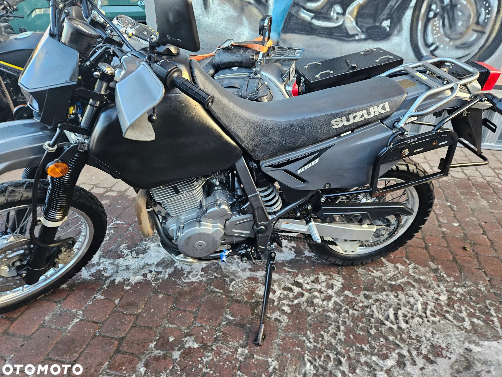 Suzuki DR - 7