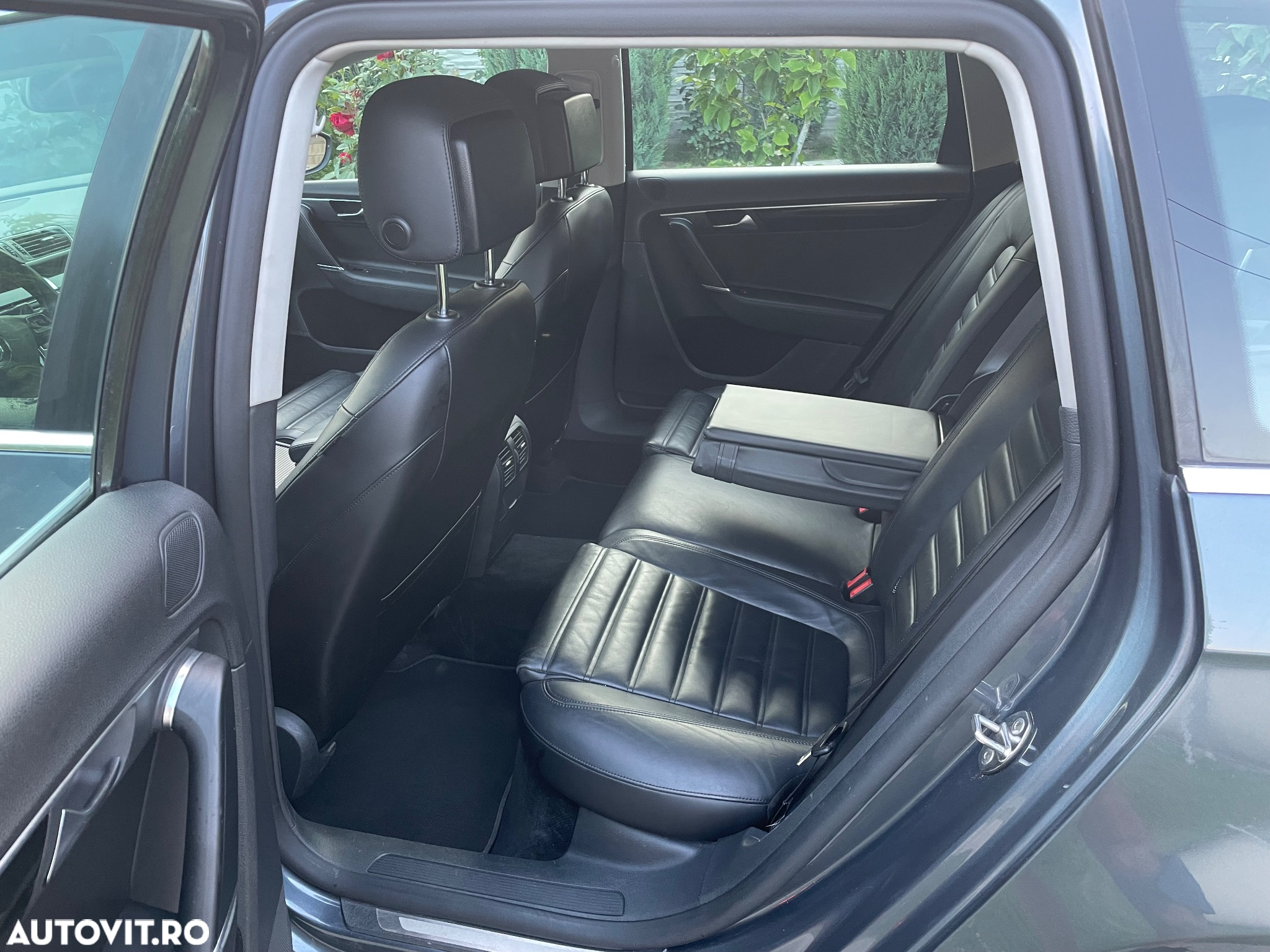 Volkswagen Passat - 16