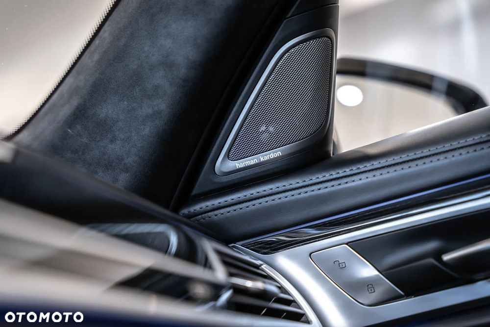 BMW Seria 7 745Le xDrive - 25