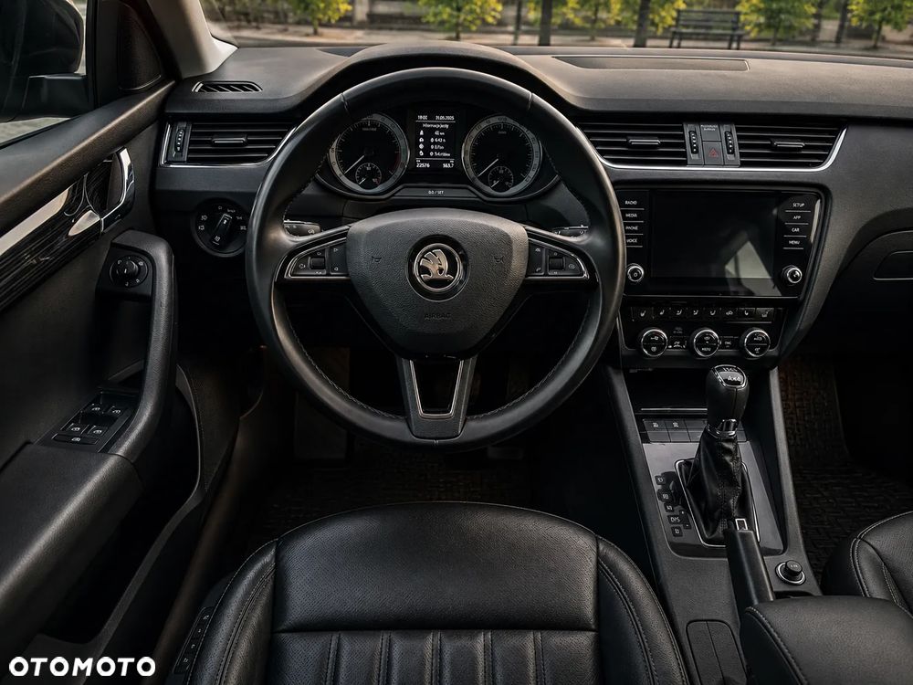 Skoda Octavia 2.0 TDI 4x4 Style DSG - 15