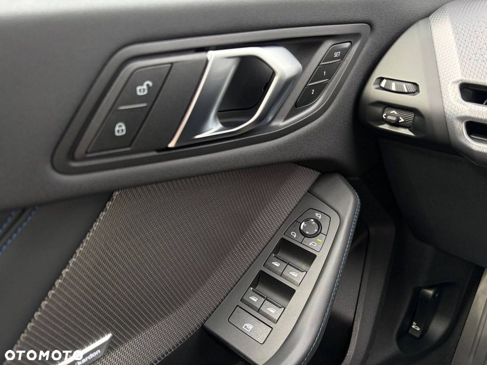BMW Seria 2 220d mHEV - 24