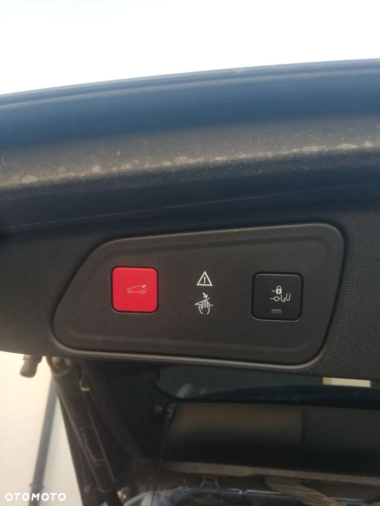 Peugeot 3008 1.2 PureTech Allure S&S - 9